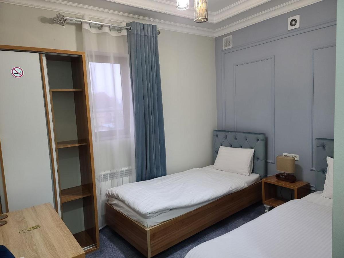 Hotel Plus 1 Samarkand Exterior foto